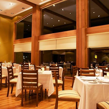 Wyndham Puerto Varas Pettra Étterem fotó Restaurant