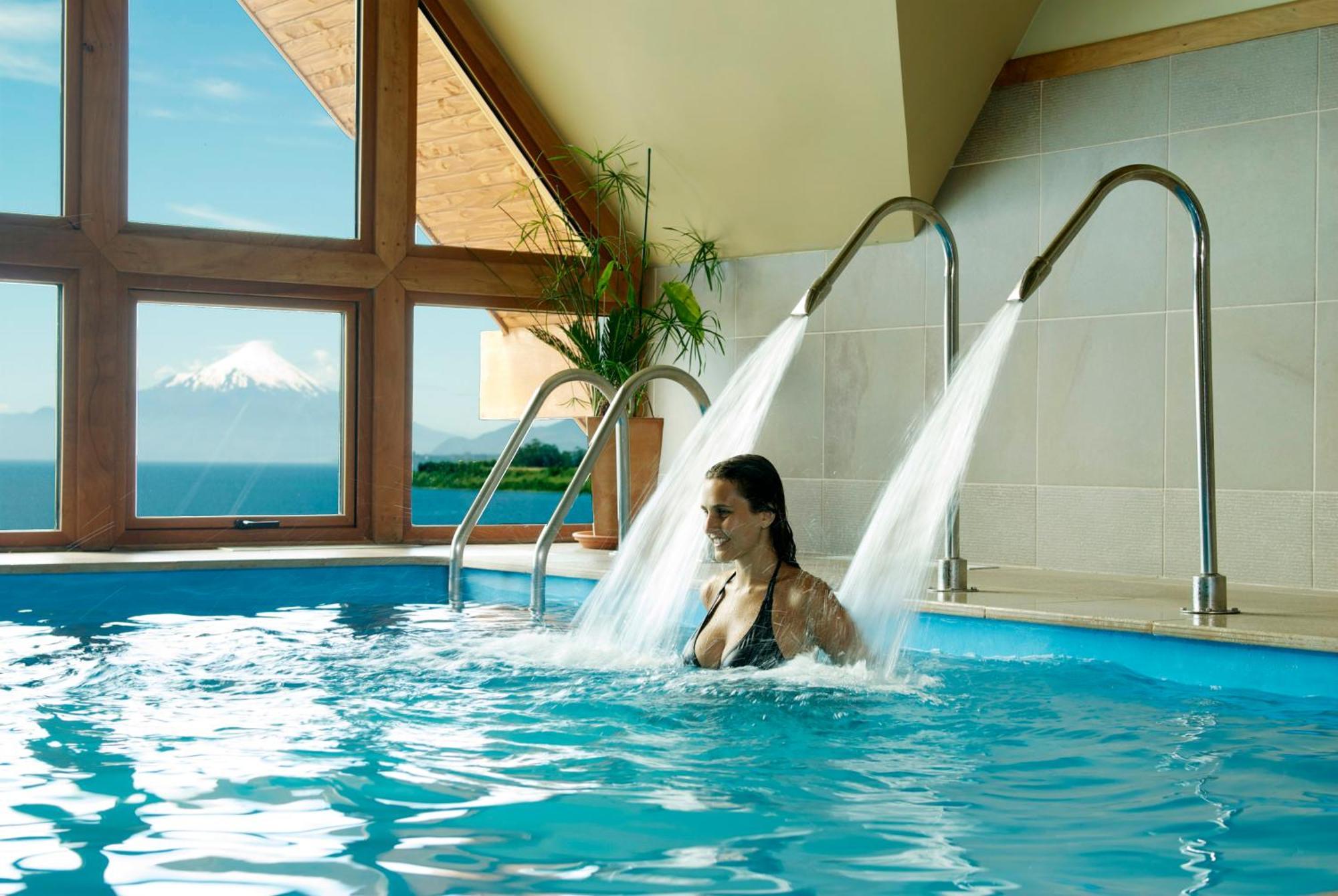 Wyndham Puerto Varas Pettra Kültér fotó A spa in Poland
