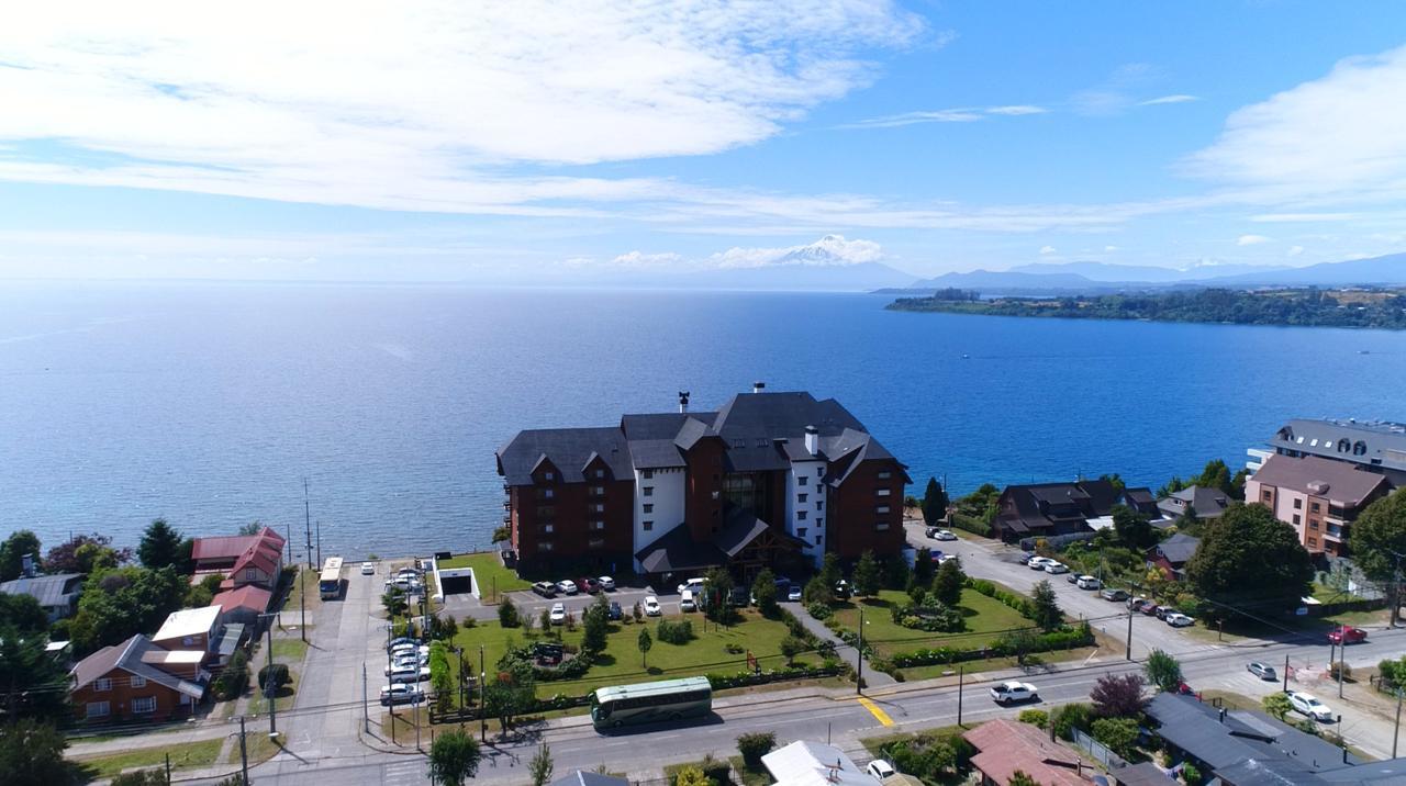 Wyndham Puerto Varas Pettra Kültér fotó Aerial view of the town