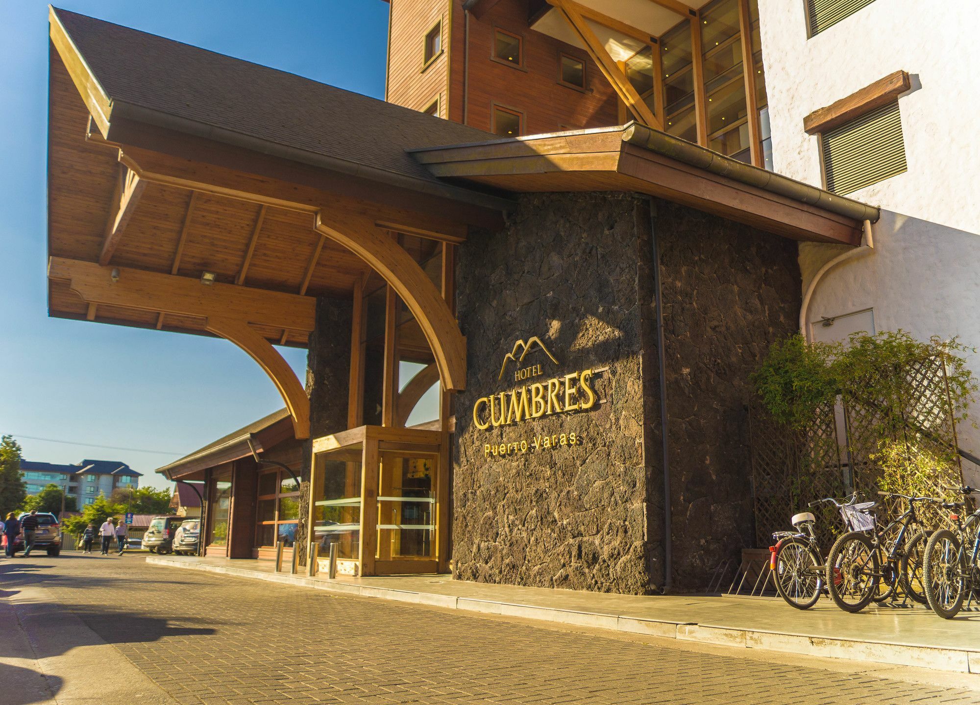 Wyndham Puerto Varas Pettra Kültér fotó Cumbres Hotel